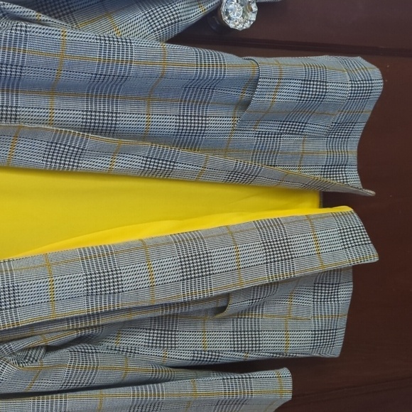 New with Tags Alison Andrews Plus Black, White & Gray Stripe Blazer Size 1X - Picture 3 of 8